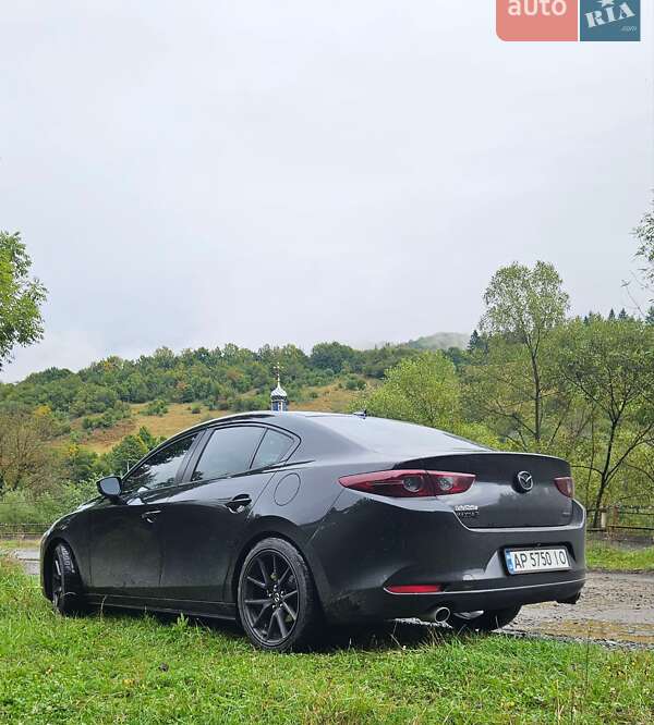 Седан Mazda 3 2018 в Запорожье