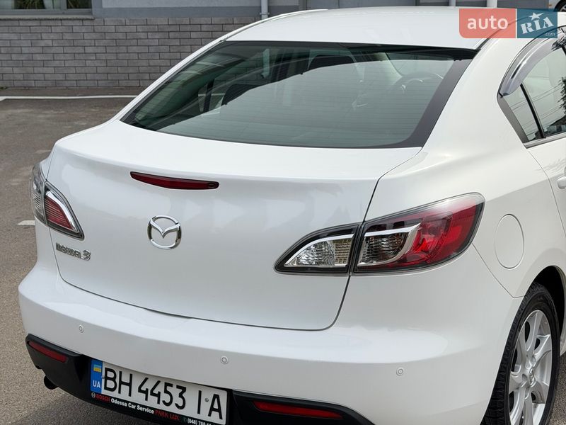 Седан Mazda 3 2011 в Киеве фото 13 Седан Mazda 3 2011 в Киеве