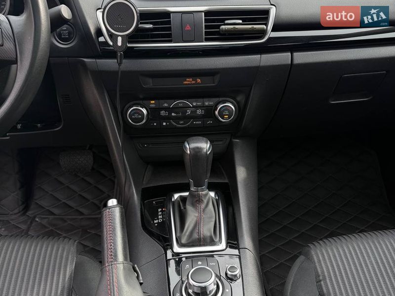 Седан Mazda 3 2016 в Львове фото 26 Седан Mazda 3 2016 в Львове
