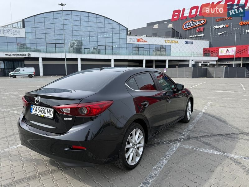 Седан Mazda 3 2017 в Киеве