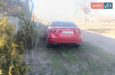 Седан Mazda 3 2018 в Валках