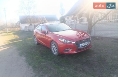 Седан Mazda 3 2018 в Валках