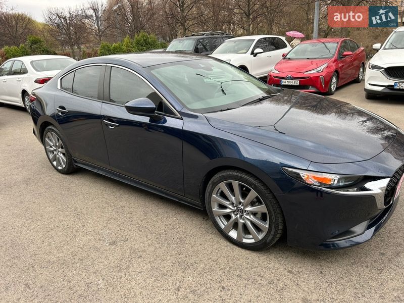 Седан Mazda 3 2022 в Києві