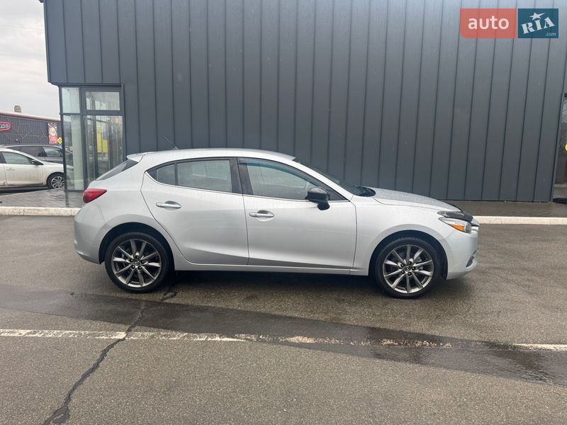 Mazda 3 2018