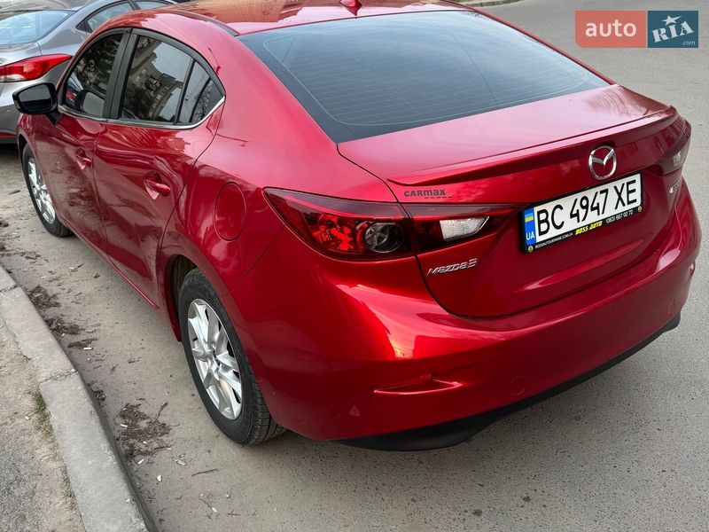 Седан Mazda 3 2015 в Львові
