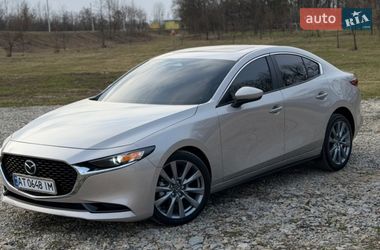 Седан Mazda 3 2024 в Коломые