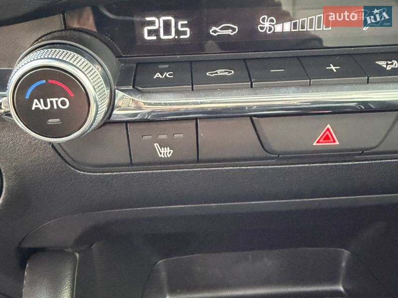 Седан Mazda 3 2024 в Коломые фото 43 Седан Mazda 3 2024 в Коломые