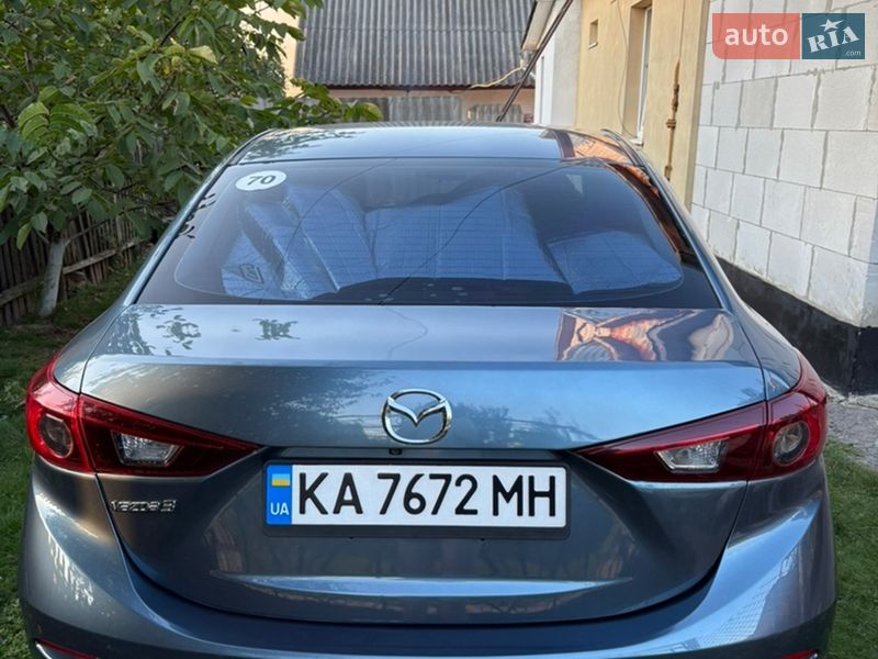 Седан Mazda 3 2015 в Києві