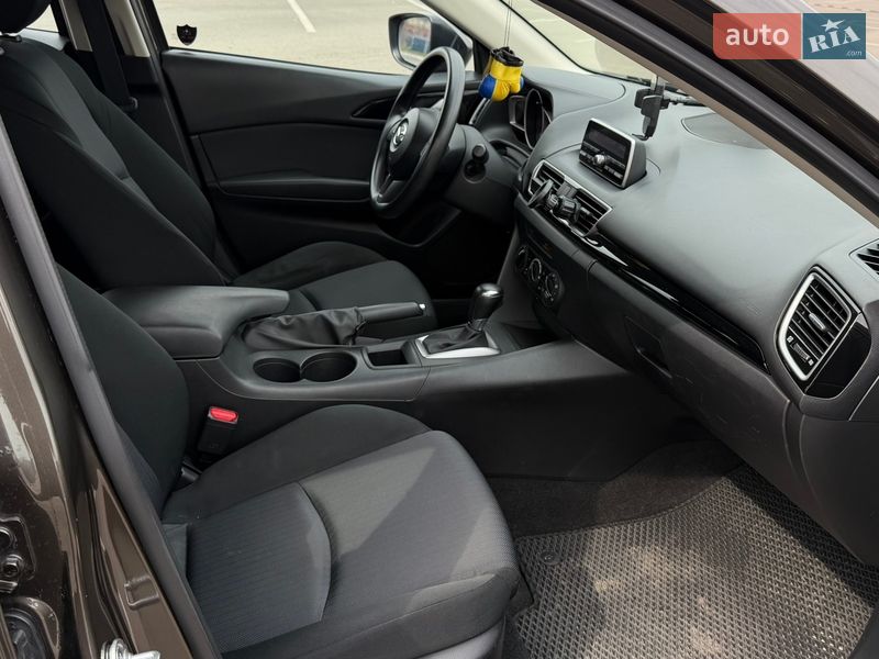 Хетчбек Mazda 3 2013 в Києві фото 12 Хетчбек Mazda 3 2013 в Києві