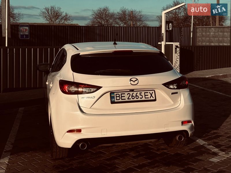 Хэтчбек Mazda 3 2018 в Новой Одессе фото 4 Хэтчбек Mazda 3 2018 в Новой Одессе