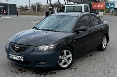 Седан Mazda 3 2006 в Днепре