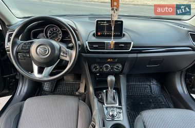 Седан Mazda 3 2015 в Черкассах
