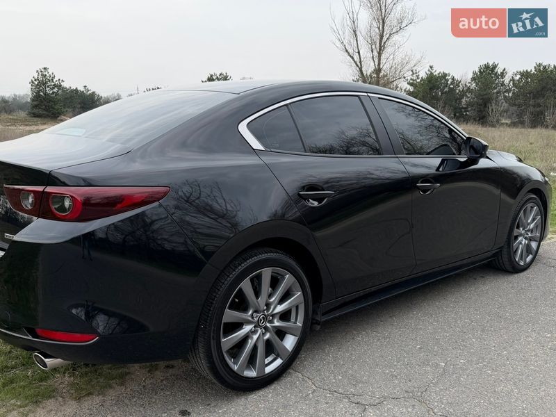 Седан Mazda 3 2024 в Днепре