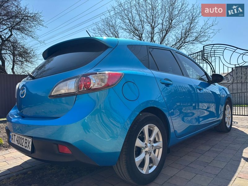 Хэтчбек Mazda 3 2009 в Калуше