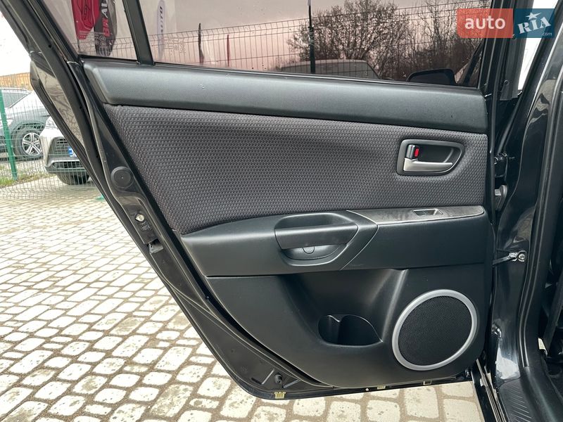 Седан Mazda 3 2007 в Бердичеве