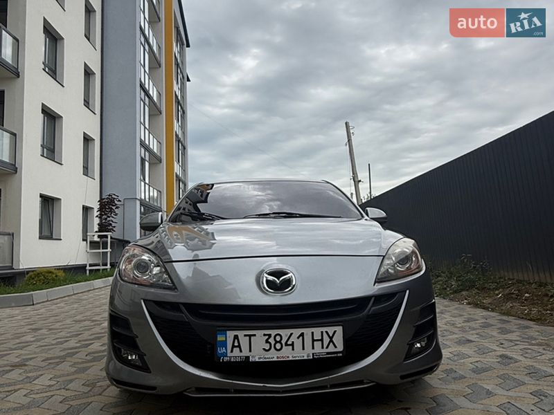 Хэтчбек Mazda 3 2010 в Надворной