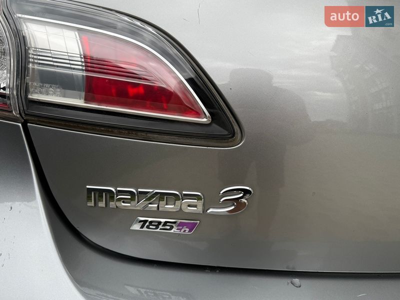 Хэтчбек Mazda 3 2010 в Надворной