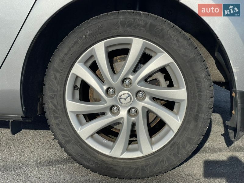 Седан Mazda 3 2012 в Днепре