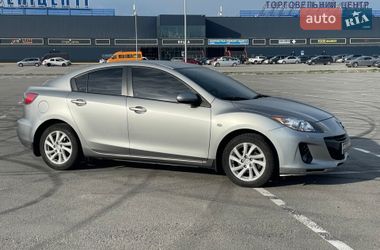 Седан Mazda 3 2012 в Днепре