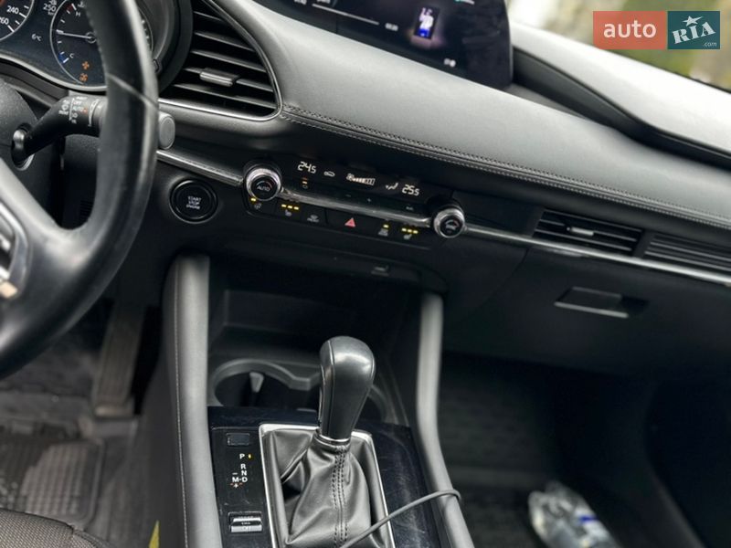 Седан Mazda 3 2019 в Житомире