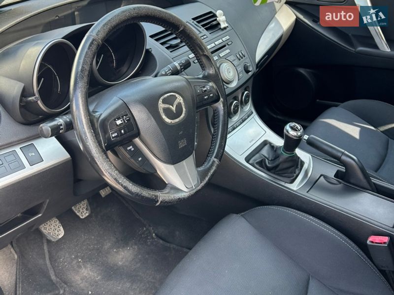 Седан Mazda 3 2009 в Запорожье