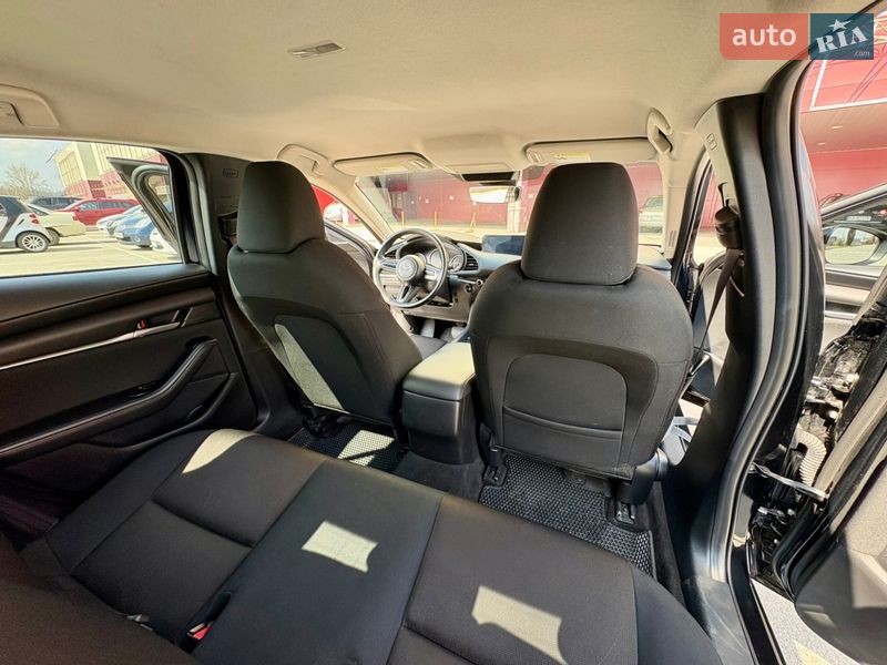 Седан Mazda 3 2020 в Києві