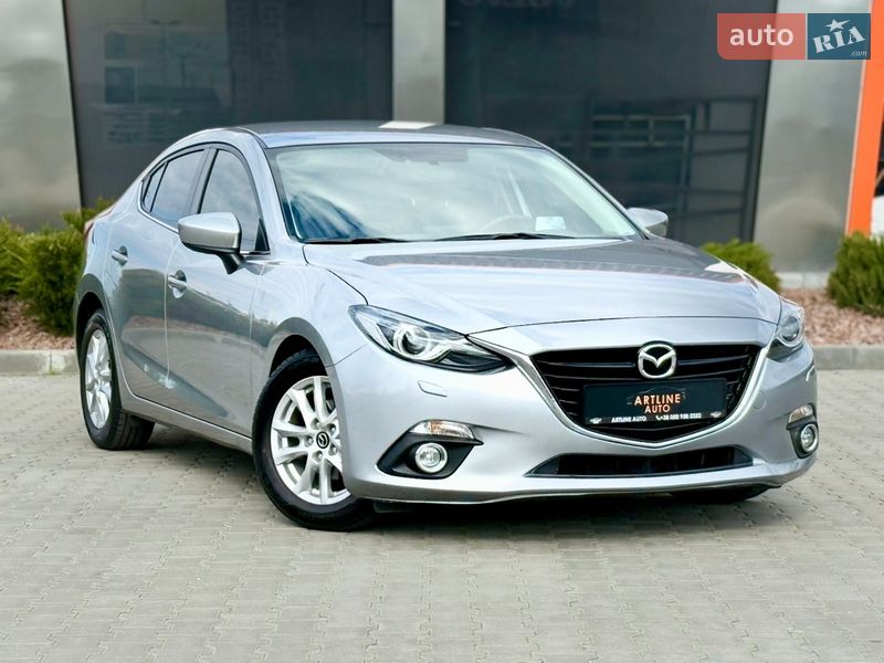 Седан Mazda 3 2016 в Харкові