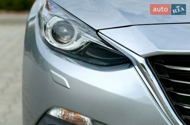 Седан Mazda 3 2016 в Харкові