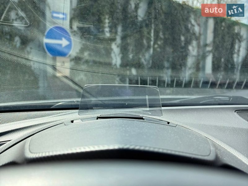 Хэтчбек Mazda 3 2016 в Городке