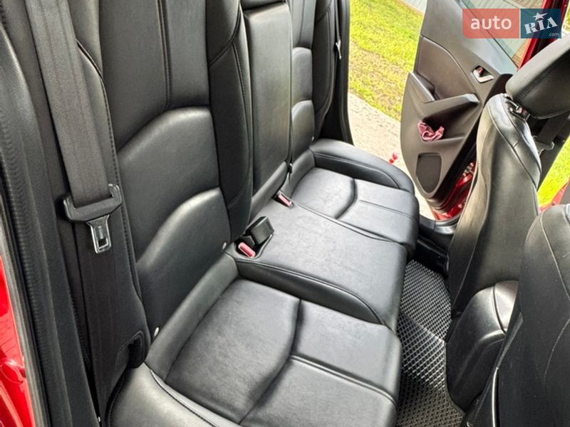 Седан Mazda 3 2016 в Запорожье