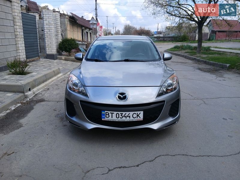 Седан Mazda 3 2011 в Херсоне