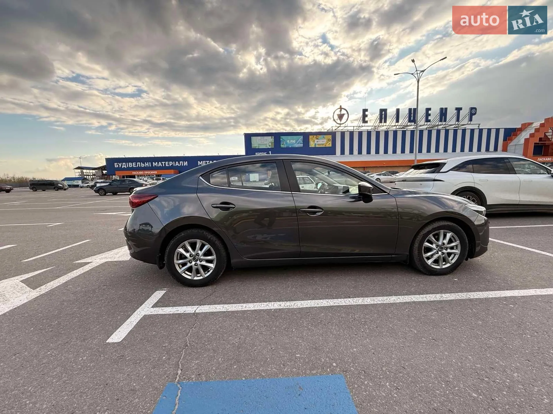 2017 Mazda 3 - мініатюра 4