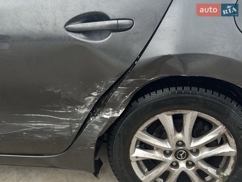 Седан Mazda 3 2017 в Харькове