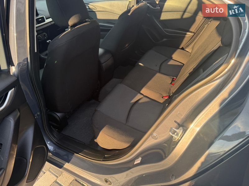Седан Mazda 3 2014 в Києві