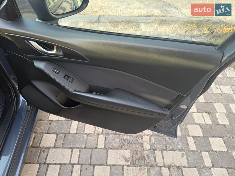 Седан Mazda 3 2014 в Києві