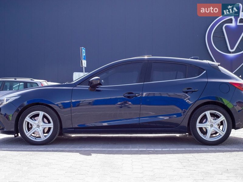 Хетчбек Mazda 3 2015 в Івано-Франківську