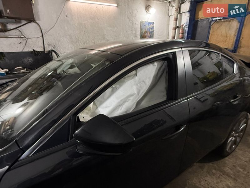 Седан Mazda 3 2020 в Киеве фото 4 Седан Mazda 3 2020 в Киеве