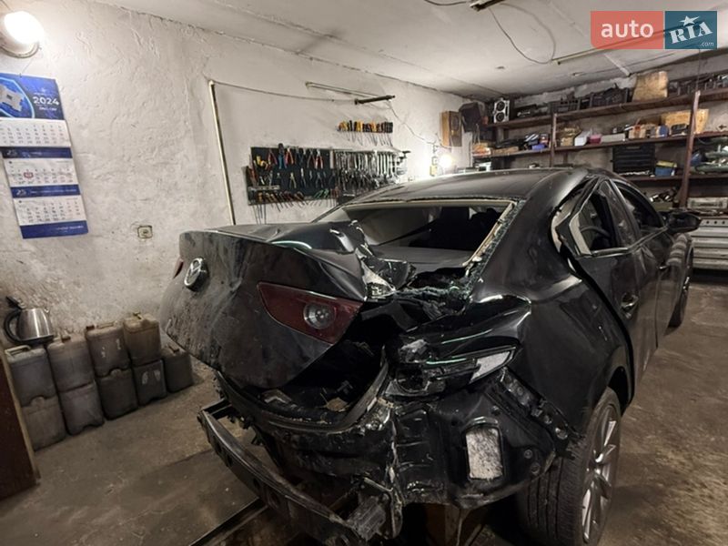 Седан Mazda 3 2020 в Киеве фото 9 Седан Mazda 3 2020 в Киеве