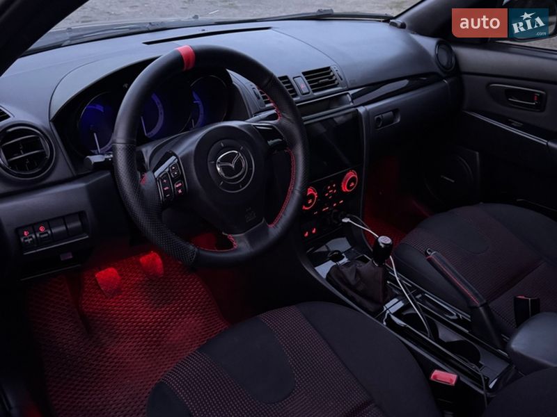 Седан Mazda 3 2006 в Ивано-Франковске