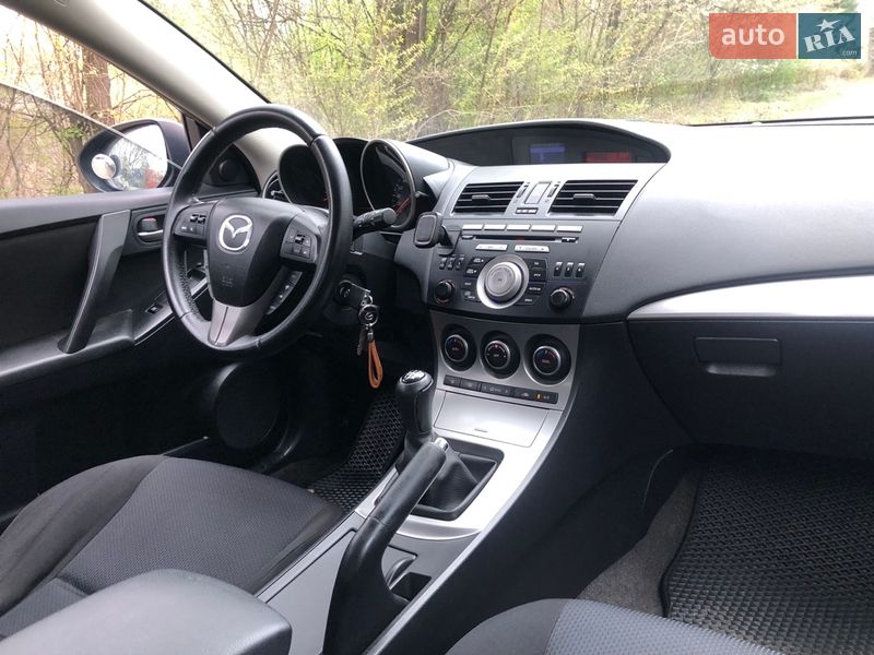 Хэтчбек Mazda 3 2010 в Галиче фото 14 Хэтчбек Mazda 3 2010 в Галиче