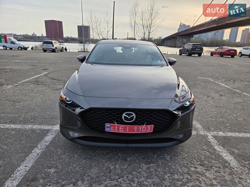 Хетчбек Mazda 3 2024 в Києві