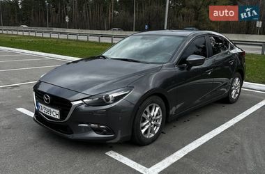 Седан Mazda 3 2017 в Киеве