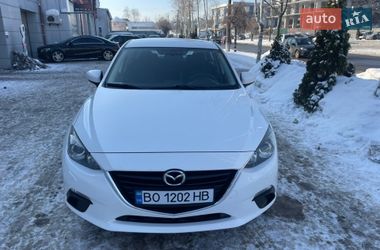 Седан Mazda 3 2015 в Киеве
