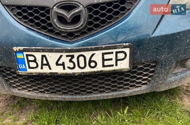 Седан Mazda 3 2006 в Новомиргороде