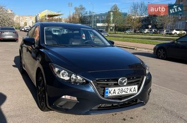 Седан Mazda 3 2015 в Киеве