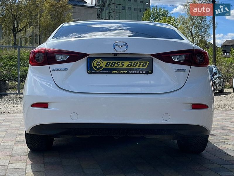 Седан Mazda 3 2016 в Стрые
