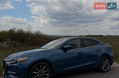 Седан Mazda 3 2017 в Львові