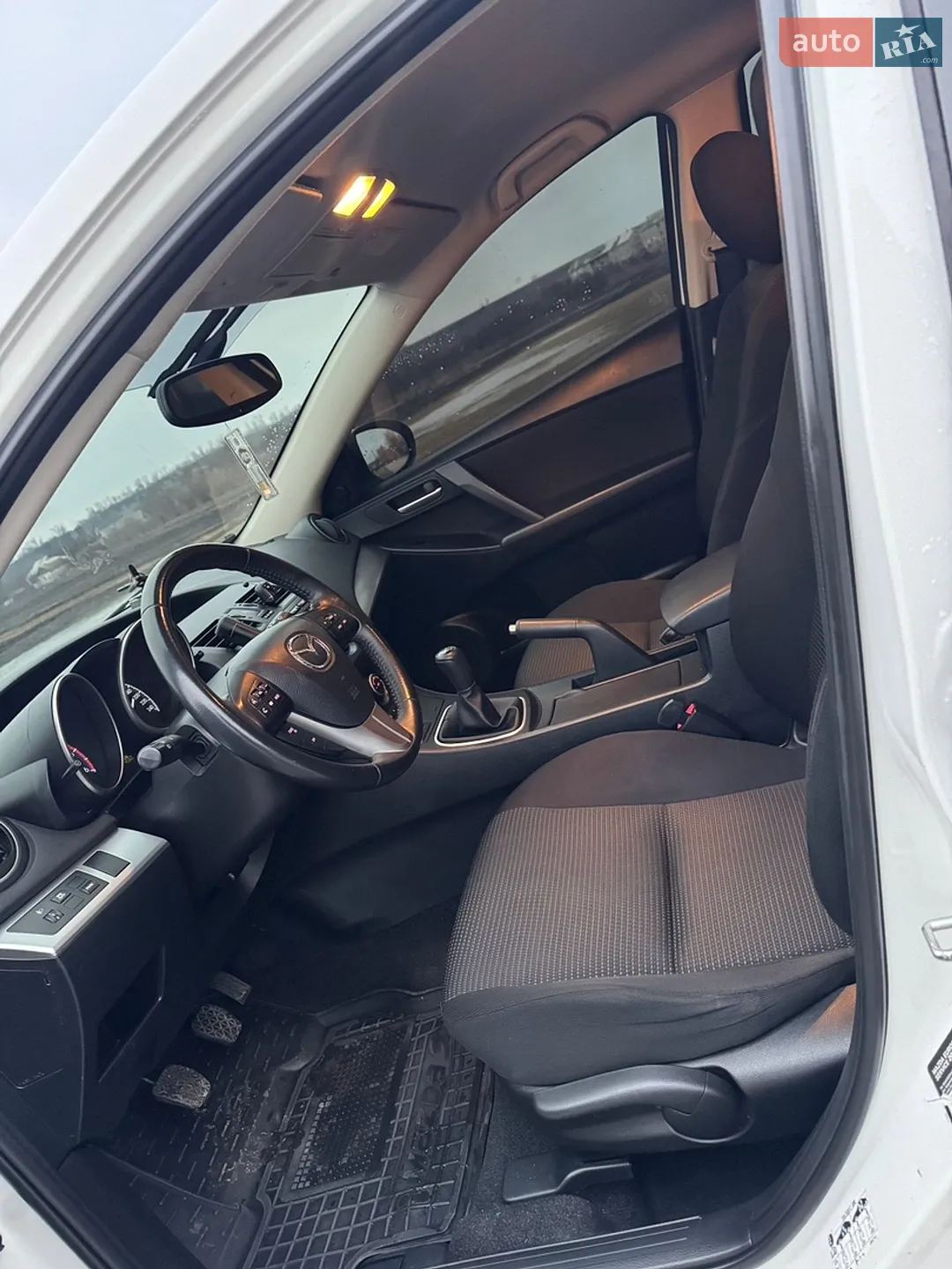 2011 Mazda 3 - мініатюра 9