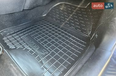 Седан Mazda 3 2005 в Ковеле