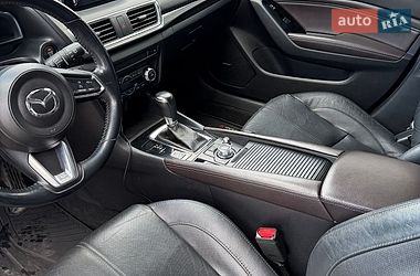 Хэтчбек Mazda 3 2017 в Днепре